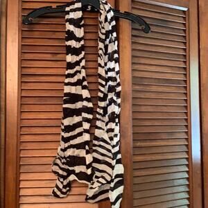 Women’s Black & White Fashion Scarf – 100% Rayon